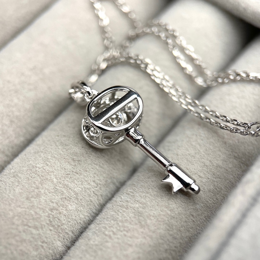 S925 Moissanite Gemstone Love Key Pendant Necklace - Picture 3 of 7